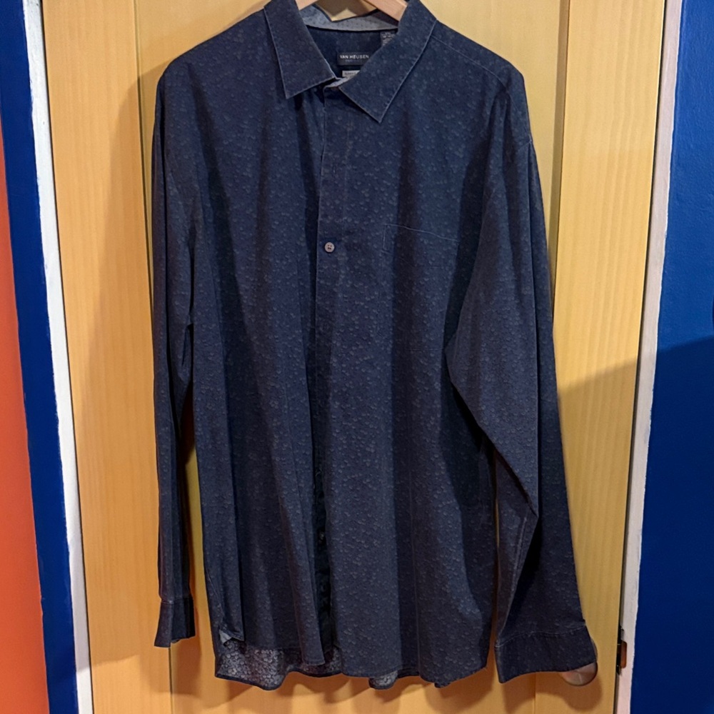 Van Heusen Classic Fit Navy Floral Shirt